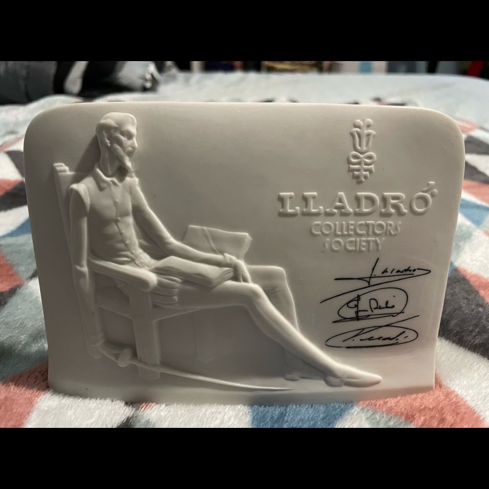 1985 Lladro collectors society signed Don Quixote plaque